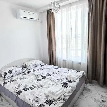Luxury & Stylish 2 Bedroom At An Excellent Location