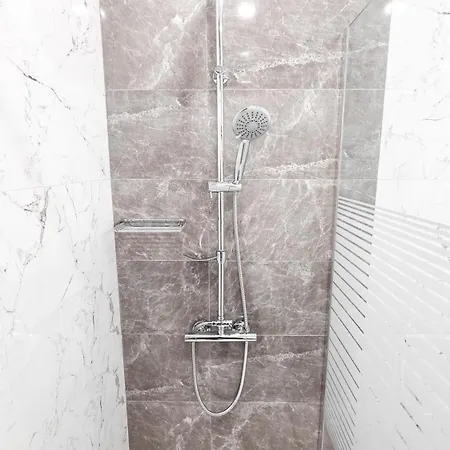 Luxury & Stylish 2 Bedroom At An Excellent Location Apartamento Sofía